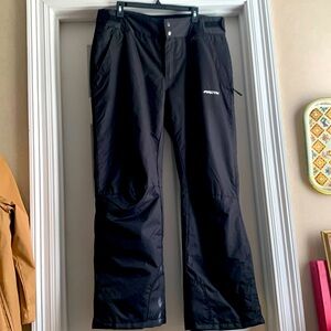 Women’s Snow pants. Inseam 31”.